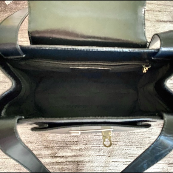 Salvatore Ferragamo Flap Structured medium size Tote Bag *RARE* - Picture 6 of 14